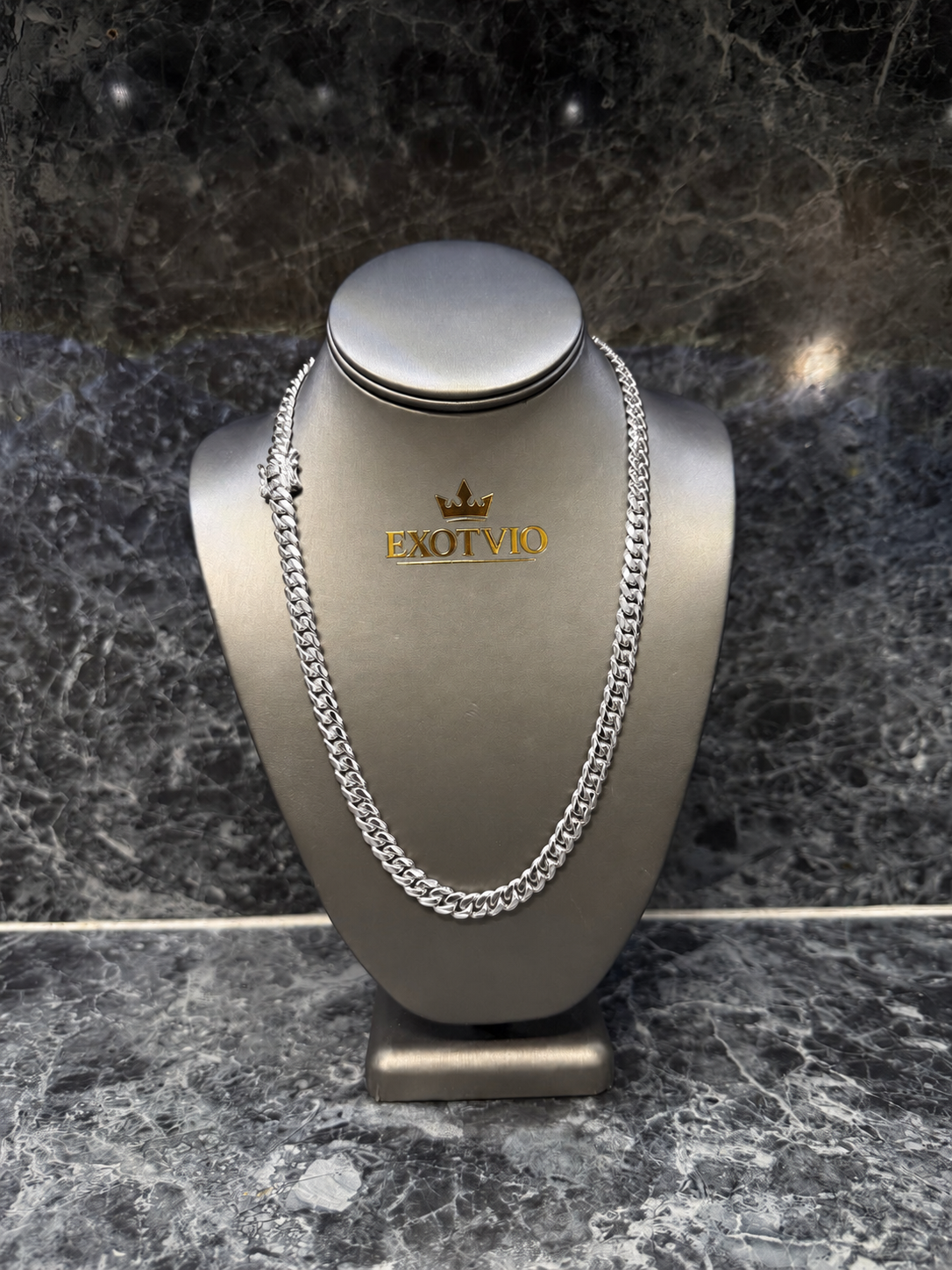 8mm Miami Cuban Link Chain — Plain Silver finish color visualization