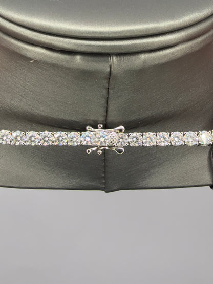 Round Cut VVS Moissanite Tennis Chain