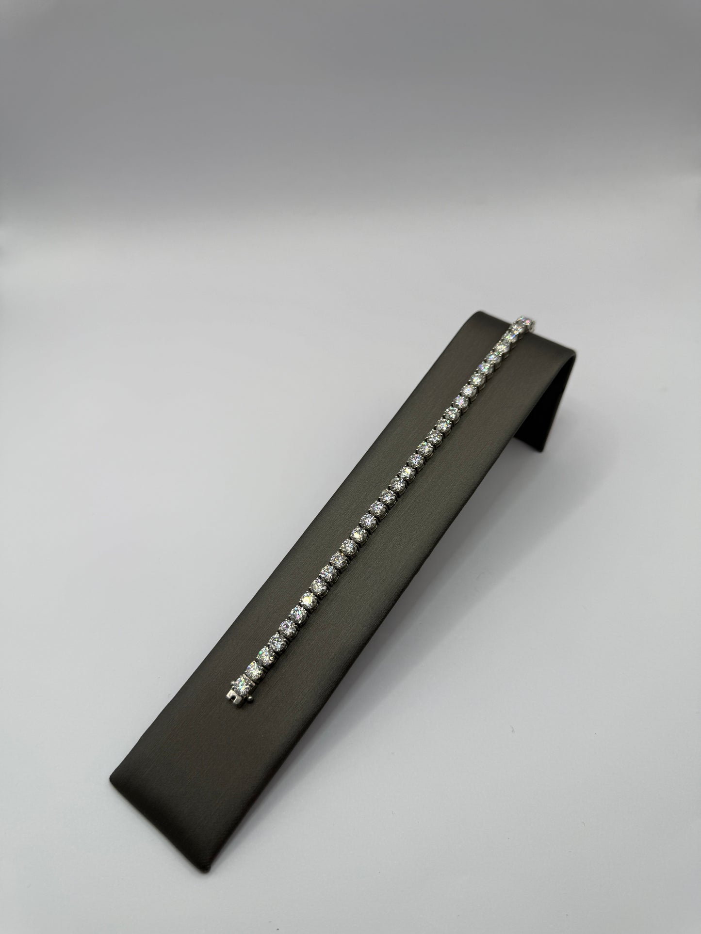 Round VVS D Moissanite Tennis Bracelet