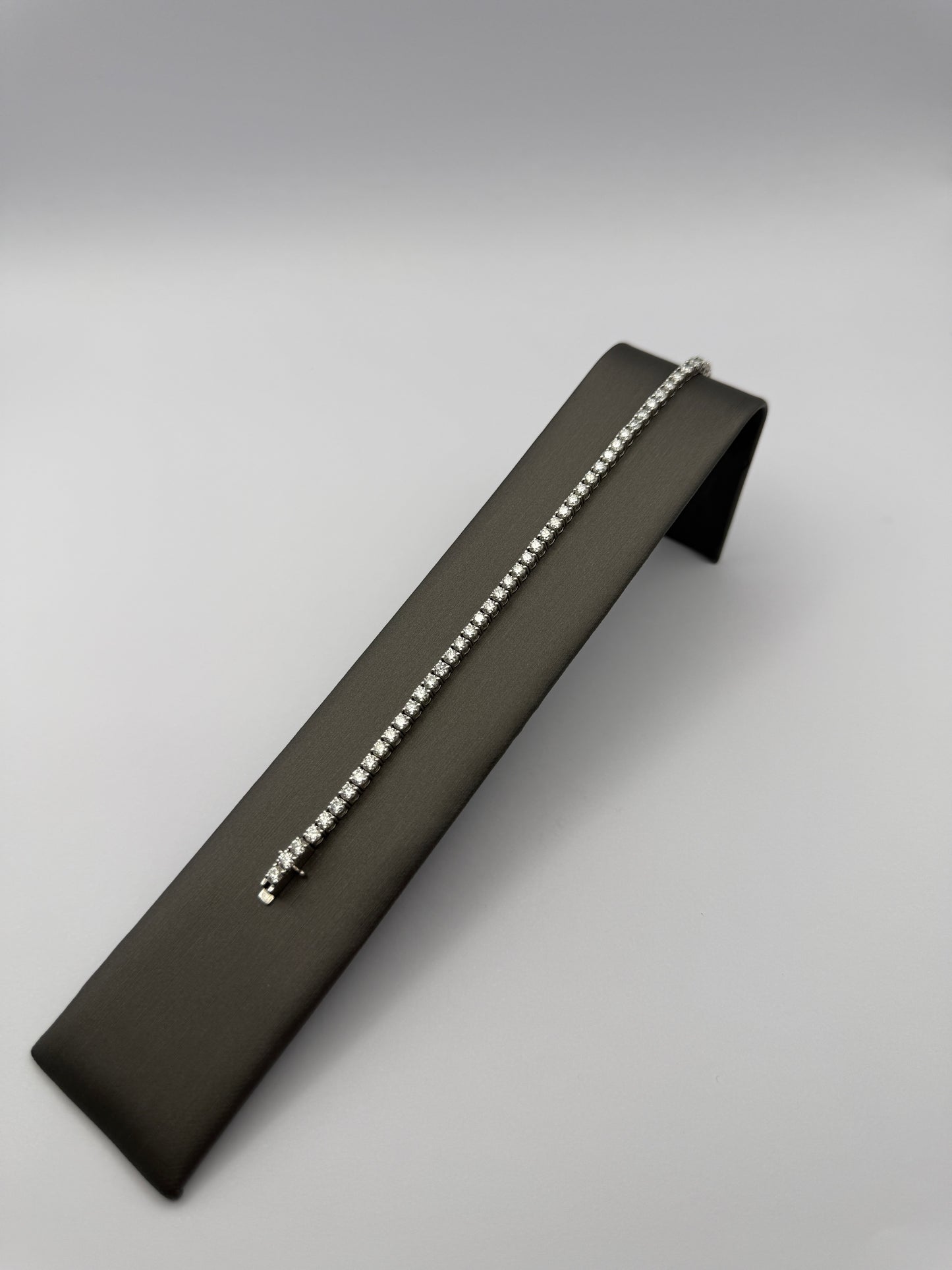 Round VVS D Moissanite Tennis Bracelet