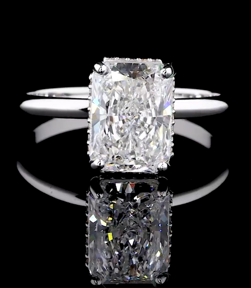 VS Radiant Cut Lab Grown Diamond ring