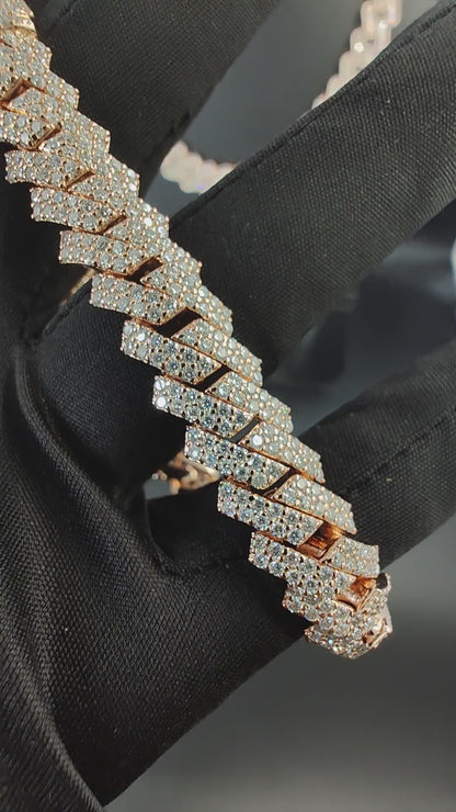 Cuban Bracelet in VVS Moissanite and Silver