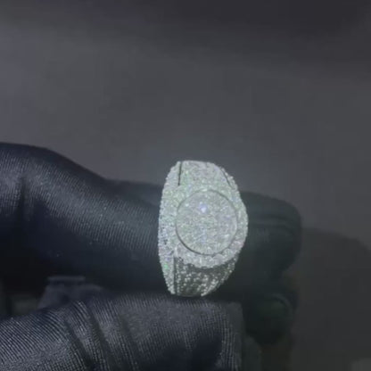 VVS Moissanite Round Pavé Signet Ring